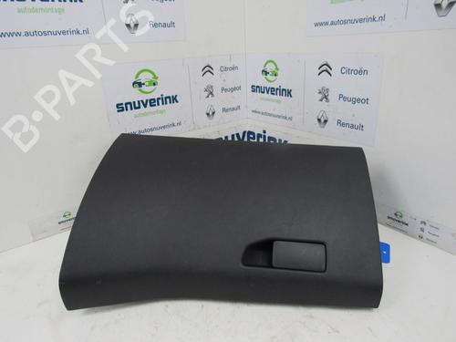 Used Glove box Glove box 10797685 10797685