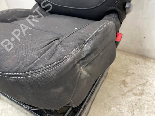 Right front seat OPEL VIVARO B Van (X82) 1.6 CDTI (05) | BP31960379C16 