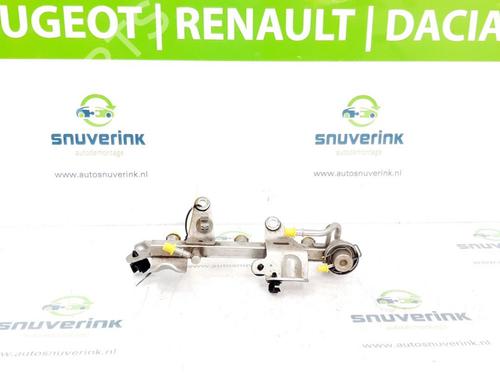 Used Injection rail Injection rail 10805096 10805096