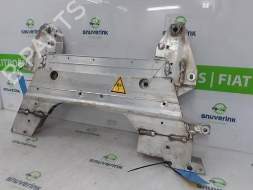 Subframe PEUGEOT 2008 II (UD_, US_, UY_, UJ_, UR_, UC_) 1.2 PureTech 130 (USHNS, URHNS) | BP29241322M9