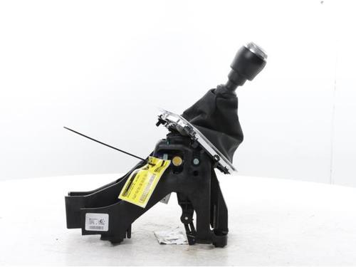 Used Gear lever Gear lever RENAULT CLIO V (B7_) 1.0 TCe 90 (B7MT) (91 hp) 40587555 40587555