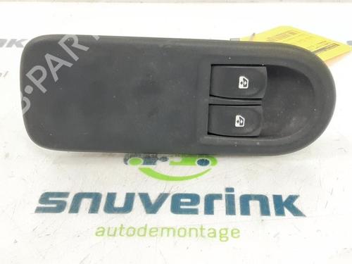 Used Switch Switch RENAULT CLIO III (BR0/1, CR0/1) 1.5 dCi (BR0H, CR0H, CR1S, BR1S) (106 hp) 40571362 40571362