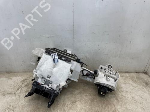 Used Heater matrix box Heater matrix box PEUGEOT 3008 II SUV (MC_, MR_, MJ_, M4_) 1.2 THP/ PureTech 130 (MRHNSM, MRHNSU, MRHNSJ, MRHNYW,... (131 hp) 34567755 34567755