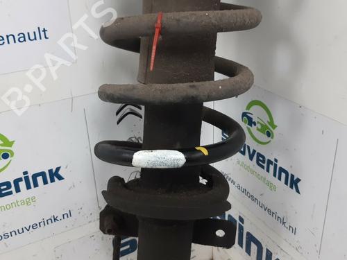 Used Right front shock absorber OPEL VIVARO A Van (X83) 1.9 DTI (F7) (101 hp) 10799420