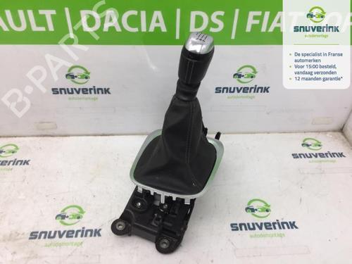 Used Gear lever Gear lever RENAULT MEGANE IV Hatchback (B9A/M/N_) 1.5 dCi 110 (B9A3) (110 hp) 40580180 40580180