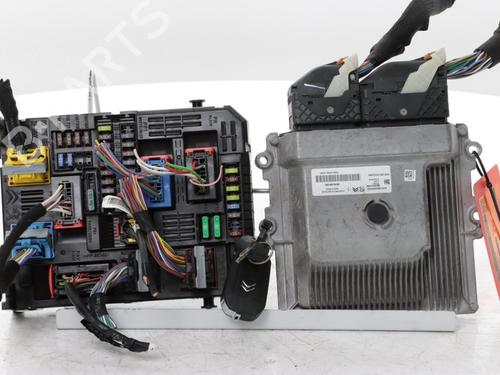 Used Engine control unit (ECU) CITROËN C4 III (BA_, BB_, BC_) 1.2 PureTech 130 (BAHNSA, BAHNSB) (130 hp) 29899601