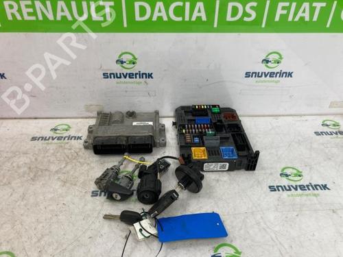 Used Engine control unit (ECU) Engine control unit (ECU) PEUGEOT EXPERT Van (V_) 2.0 BlueHDi 120 (122 hp) 40582476 40582476