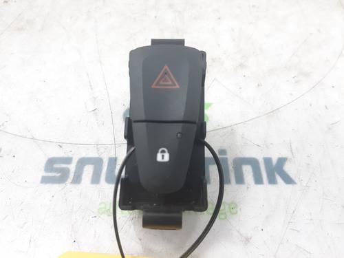 Used Warning switch RENAULT MEGANE III Grandtour (KZ0/1) 1.5 dCi (KZ09, KZ0D, KZ1G, KZ29, KZ14, KZ1W, KZ10, KZ1F,... (110 hp) 22218718