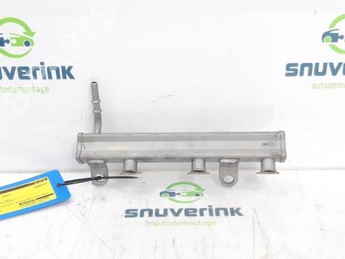Used Injection rail Injection rail PEUGEOT 108 1.0 VTi (69 hp) 40572306 40572306