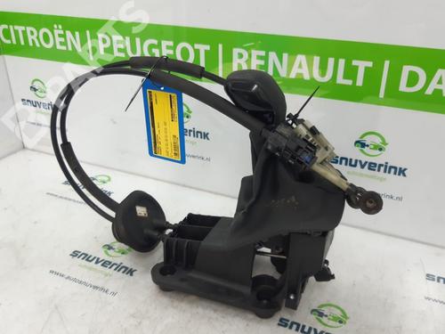 Used Manual gearbox selector Manual gearbox selector PEUGEOT 208 I (CA_, CC_) 1.2 VTI 82 (82 hp) 10806053 10806053