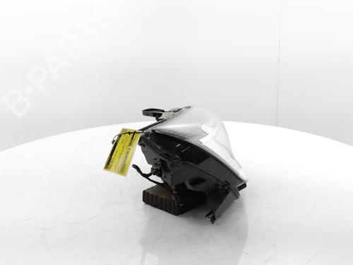 Right headlight RENAULT CLIO V (B7_) 1.0 SCe 65 (B7MG) | BP29640557C29