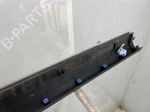 Right sideskirt PEUGEOT 2008 I (CU_) 1.2 THP 110 / PureTech 110 | BP30186720C114