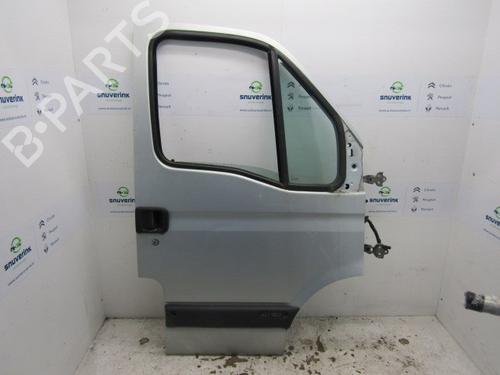 Used Right front door RENAULT MASTER II Van (FD) 2.5 dCi (120 hp) 21179001