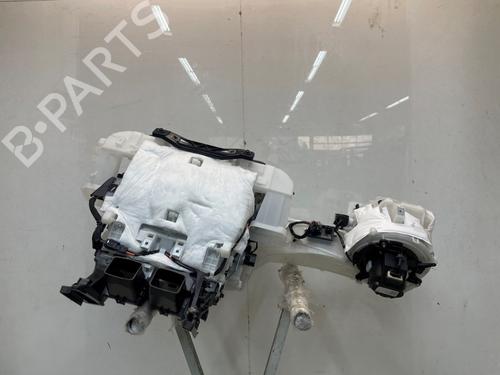 Gebläsekasten für PEUGEOT 3008 II SUV (MC_, MR_, MJ_, M4_) 1.5 BlueHDi 130 (131 hp) 31261201