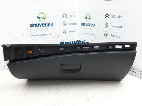 Used Glove box Glove box 10800445 10800445
