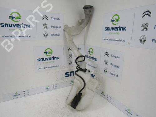 Used Windscreen washer tank Windscreen washer tank 10793743 10793743