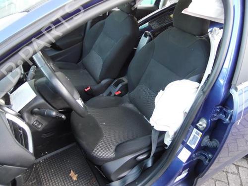 Front left seatbelt CITROËN C3 II (SC_) 1.2 VTi 82 | BP40588370I26 - Image 28