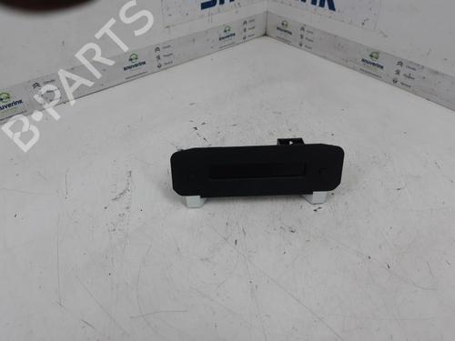Used Display monitor PEUGEOT 206 Hatchback (2A/C) 1.4 i (75 hp) 13191924