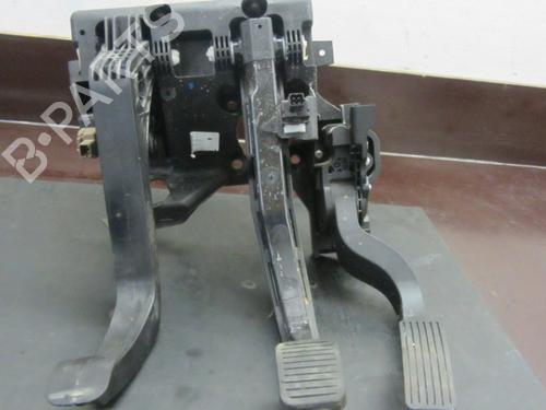 Used Clutch pedal CITROËN JUMPER II Van 2.2 HDi 120 (120 hp) 24418176