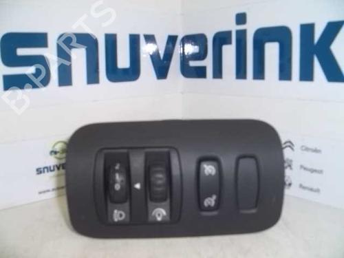Used Switch RENAULT MEGANE II Estate (KM0/1_) 1.5 dCi (KM1F) (86 hp) 11244218