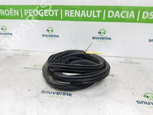 Used Rubber door seal RENAULT MEGANE E-TECH SUV EV60 (BNJ1) (218 hp) 24418370