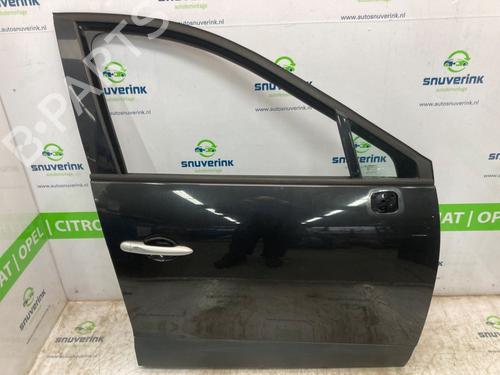 Used Right front door Right front door 21775128 21775128