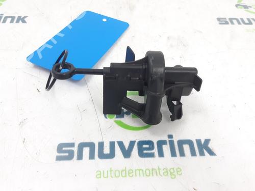 tailgate-lock-peugeot-108-10-vti-b000843380-2014-22395663 main image