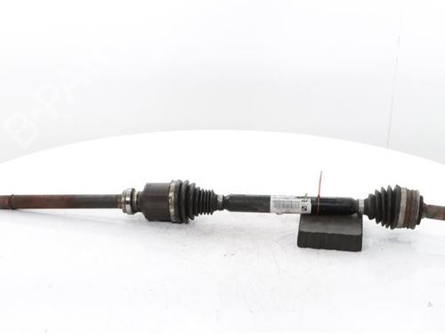 Used Right front driveshaft Right front driveshaft PEUGEOT 3008 II SUV (MC_, MR_, MJ_, M4_) 1.2 THP/ PureTech 130 (MRHNSM, MRHNSU, MRHNSJ, MRHNYW,... (131 hp) 30186103 30186103