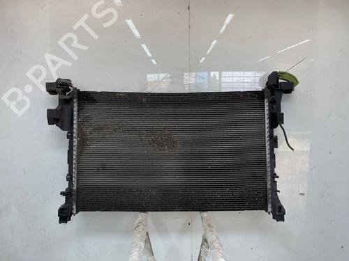 Used Water radiator Water radiator OPEL VIVARO B Van (X82) 1.6 CDTI (05) (95 hp) 40048785 40048785