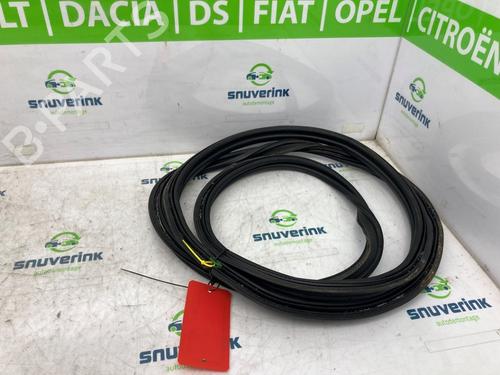 Used Rubber door seal CITROËN C3 AIRCROSS II (2R_, 2C_) 1.2 PureTech 110 (2RHNZB, 2RHNZW, 2RHNPX, 2RHNPJ) (110 hp) 19306561
