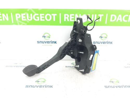 Used Break pedal PEUGEOT 208 II (UB_, UP_, UW_, UJ_) 1.2 PureTech 130 (131 hp) 24647415