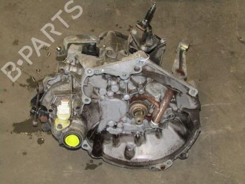 Getriebe für PEUGEOT 206 Hatchback (2A/C) 1.4 i (75 hp) 12831155