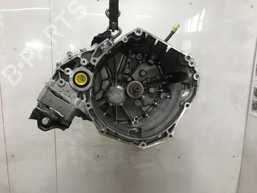 Used Gearbox Gearbox DACIA DUSTER (PYM_, PYN_) 1.2 TCe 130 (131 hp) 33696852 33696852