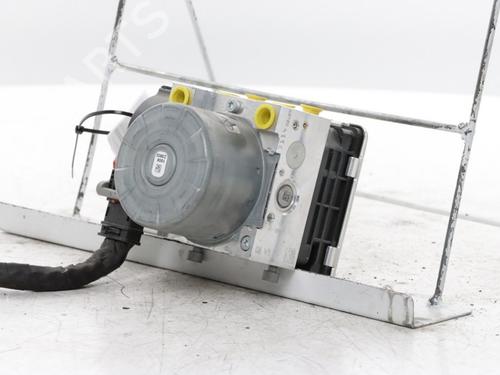 ABS pump BMW 1 (F40) 118 i | BP33846047M43 - Image 2