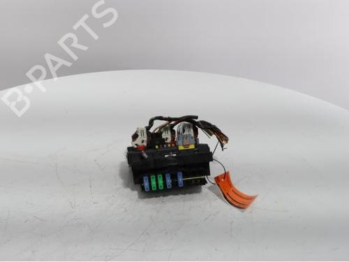 fuse-box-citroen-c3-ii-sc_-2009-28521397 main image