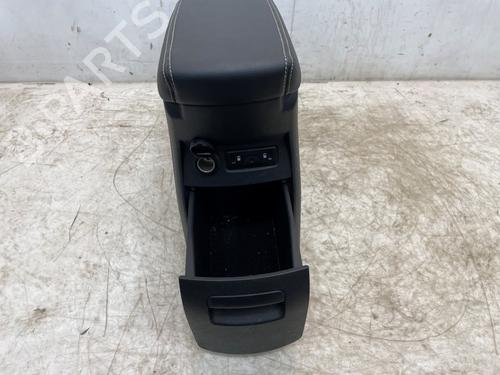 Middle console RENAULT SCÉNIC IV (J9_) 1.2 TCe 115 | BP31050030I22