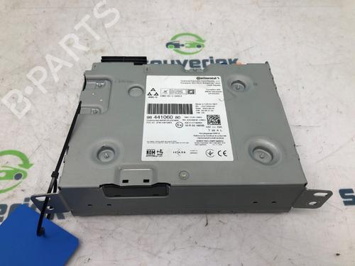 Used Radio Radio PEUGEOT 2008 II (UD_, US_, UY_, UJ_, UR_, UC_) 1.2 PureTech 130 (USHNS, URHNS) (130 hp) 33845674 33845674