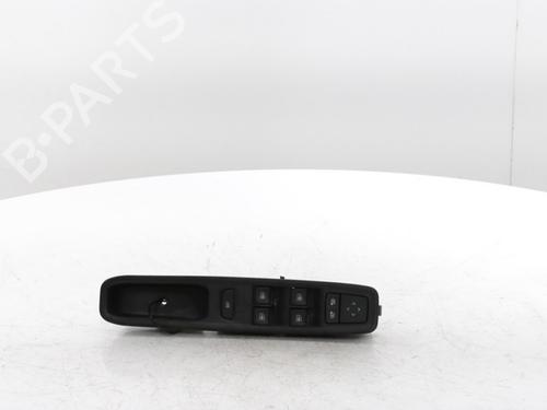 switch-dacia-sandero-iii-2021-33696403 main image