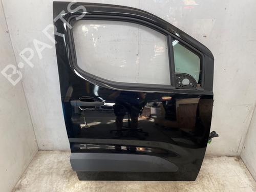 Used Right front door Right front door 38272415 38272415