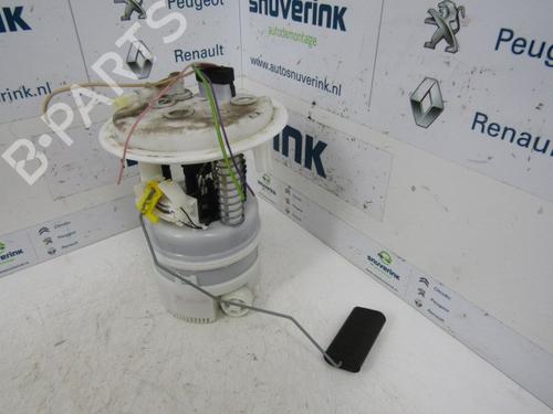 Used Fuel pump Fuel pump 13699357 13699357