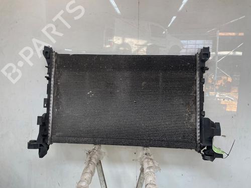 Used Water radiator Water radiator OPEL VIVARO B Van (X82) 1.6 CDTI (05) (125 hp) 39912270 39912270