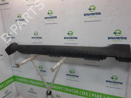 Left sideskirt PEUGEOT 2008 I (CU_) 1.2 VTi | BP20500183C115 