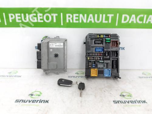 Used Engine control unit (ECU) CITROËN C3 / C3 ORIGIN III (SX) 1.2 VTi 82 (82 hp) 21112099