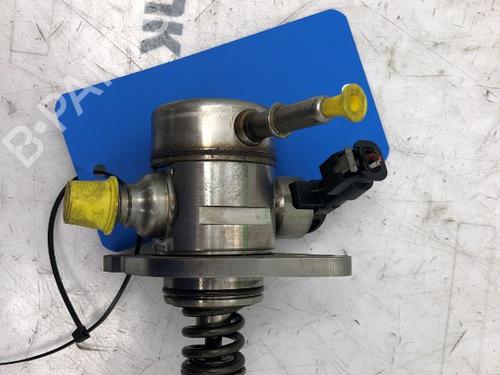 Used Injection pump Injection pump PEUGEOT 3008 II SUV (MC_, MR_, MJ_, M4_) 1.2 THP/ PureTech 130 (MRHNSM, MRHNSU, MRHNSJ, MRHNYW,... (131 hp) 19258501 19258501
