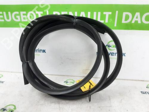 Used Rubber door seal RENAULT TWINGO III (BCM_, BCA_) 1.0 SCe 70 (71 hp) 20158286
