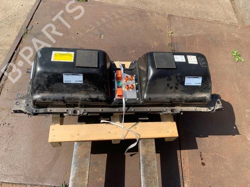 Used Battery PEUGEOT 3008 II SUV (MC_, MR_, MJ_, M4_) Hybrid (224 hp) 27092924