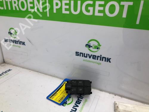 Used Headlight switch Headlight switch 24166065 24166065