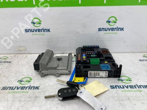 Used Engine control unit (ECU) PEUGEOT 208 I (CA_, CC_) 1.0 VTi (68 hp) 19258393