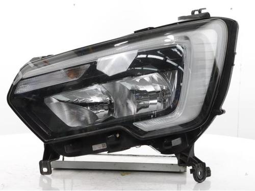 Used Left headlight Left headlight RENAULT MASTER III Platform/Chassis (EV, HV, UV) 2.3 dCi 165 FWD (EV0P, EV0U, EV11, EV12, HV0P, HV0U,... (163 hp) 40542949 40542949