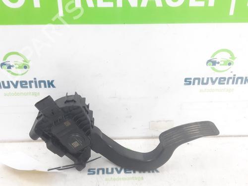 pedal-tesla-model-3-5yj3-2017-24477189 main image